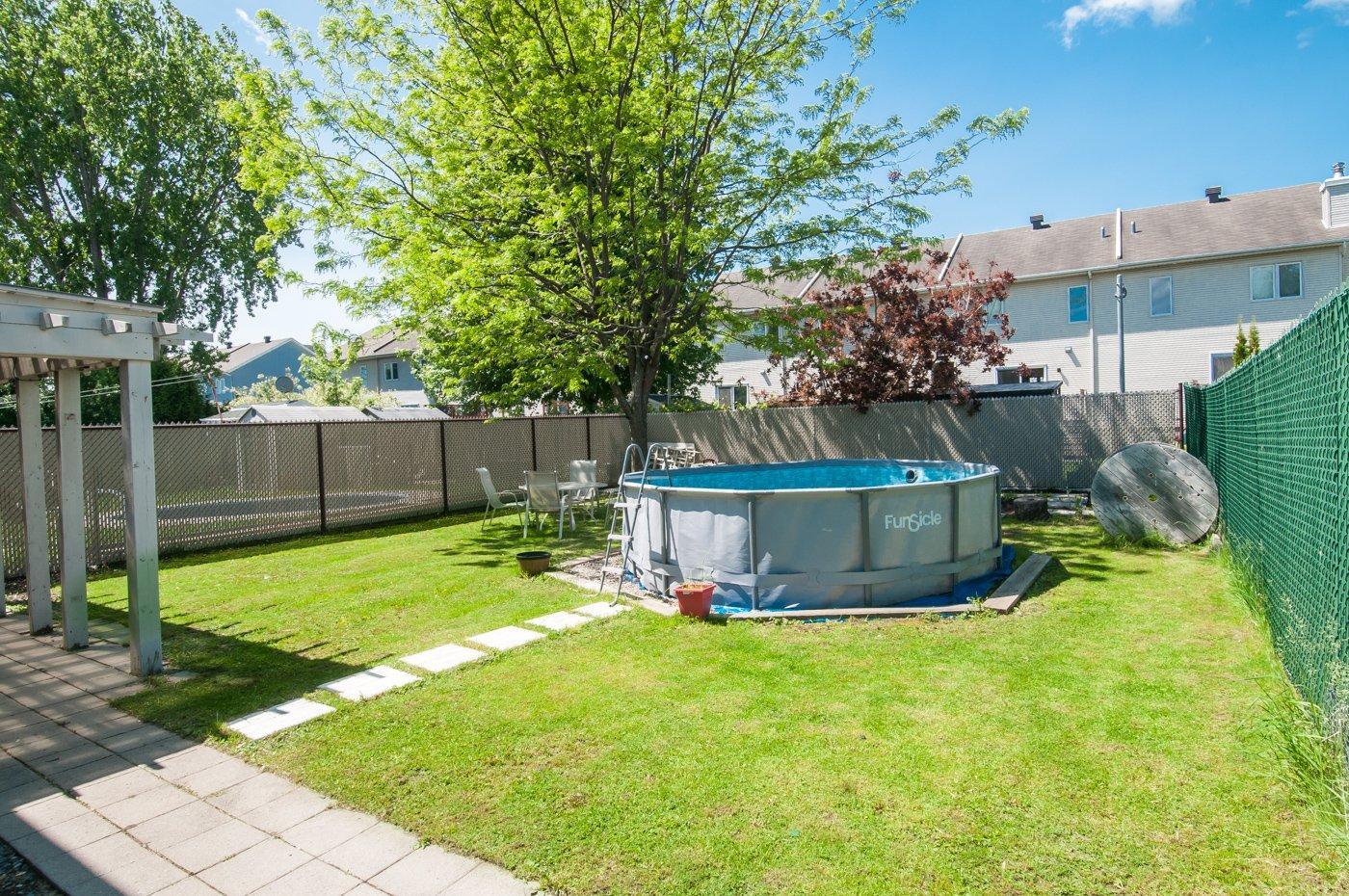 









112


Rue Robert

,
Les Coteaux,




QC
J7X1A5


