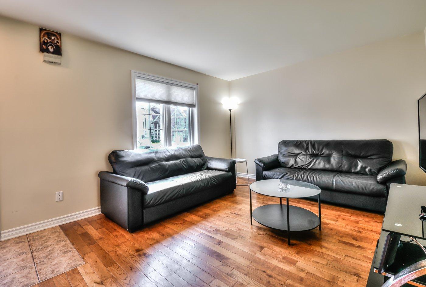 









112


Rue Robert

,
Les Coteaux,




QC
J7X1A5

