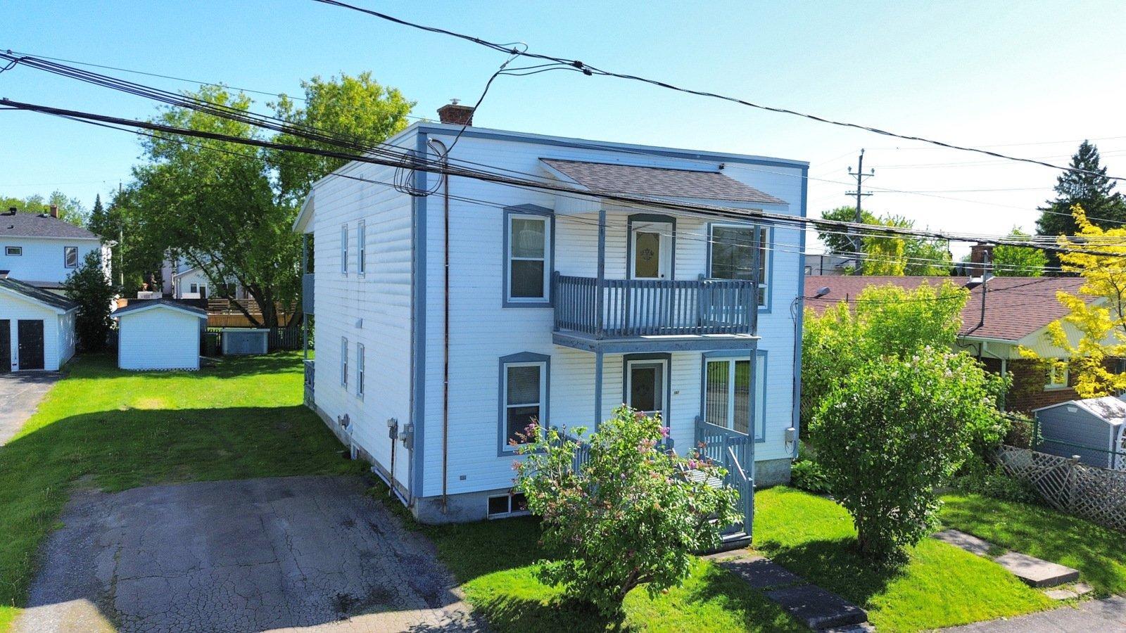 









187

 - 189


Rue D'Arcy

,
Magog,




QC
J1X1R5

