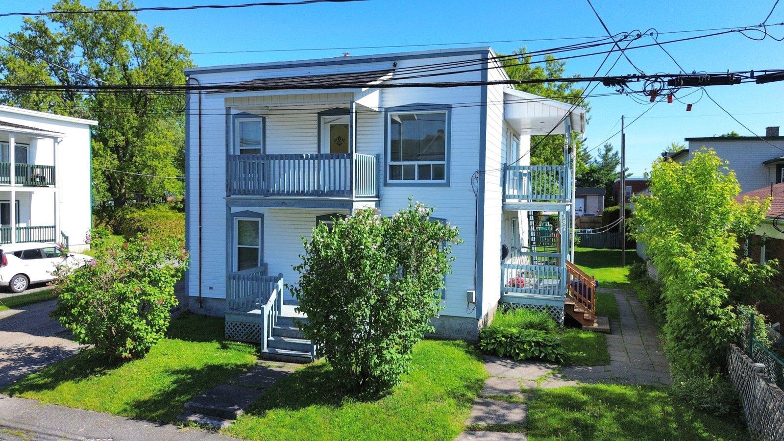 









187

 - 189


Rue D'Arcy

,
Magog,




QC
J1X1R5

