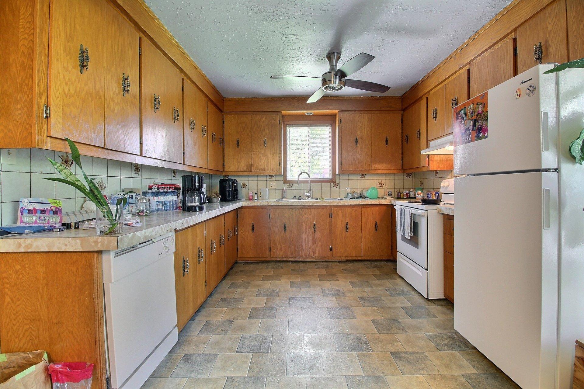









187

 - 189


Rue D'Arcy

,
Magog,




QC
J1X1R5


