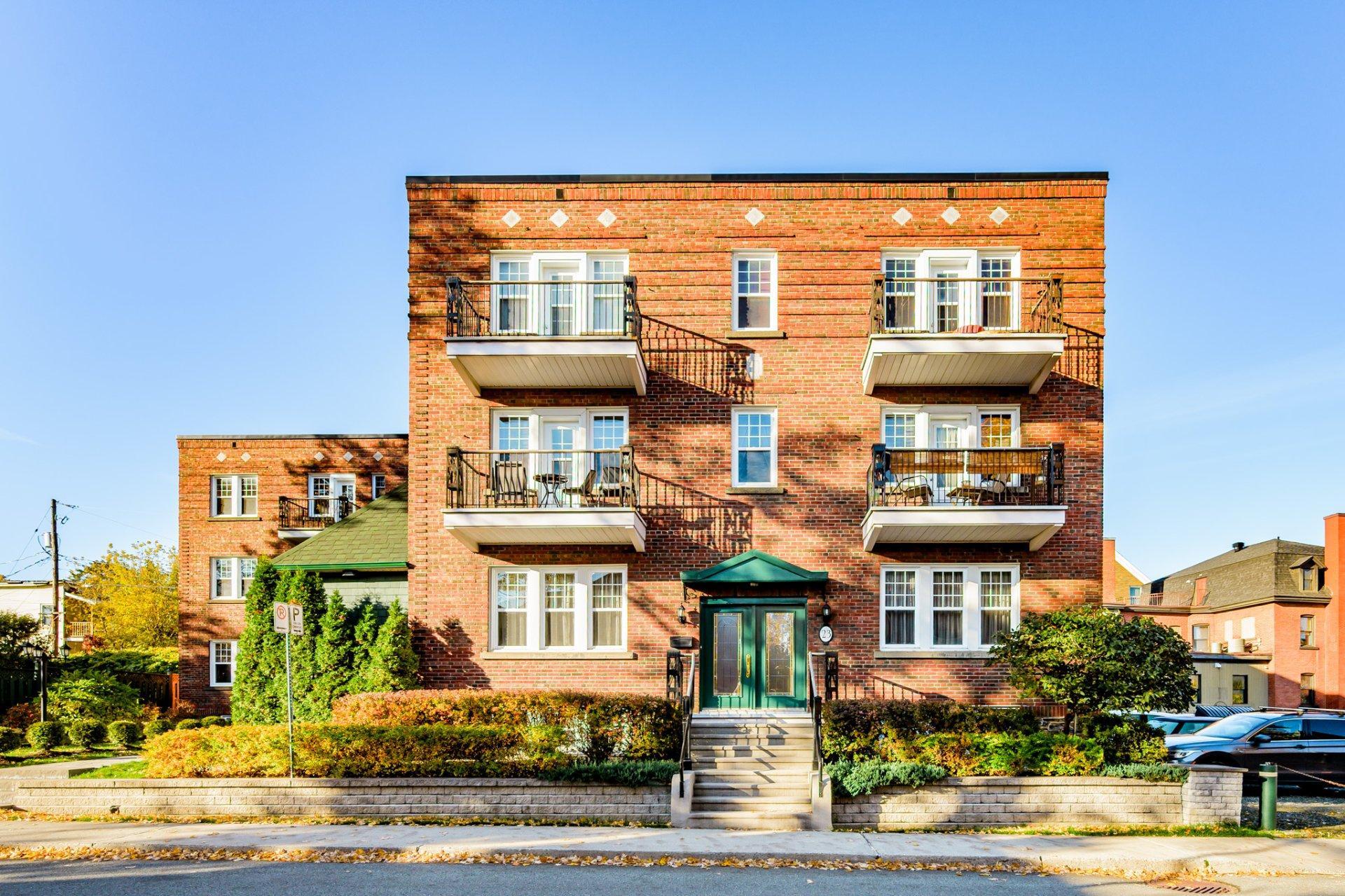 









23Z

 - 27Z


Rue Gordon

,
Sherbrooke (Les Nations),




QC
J1H4Y4


