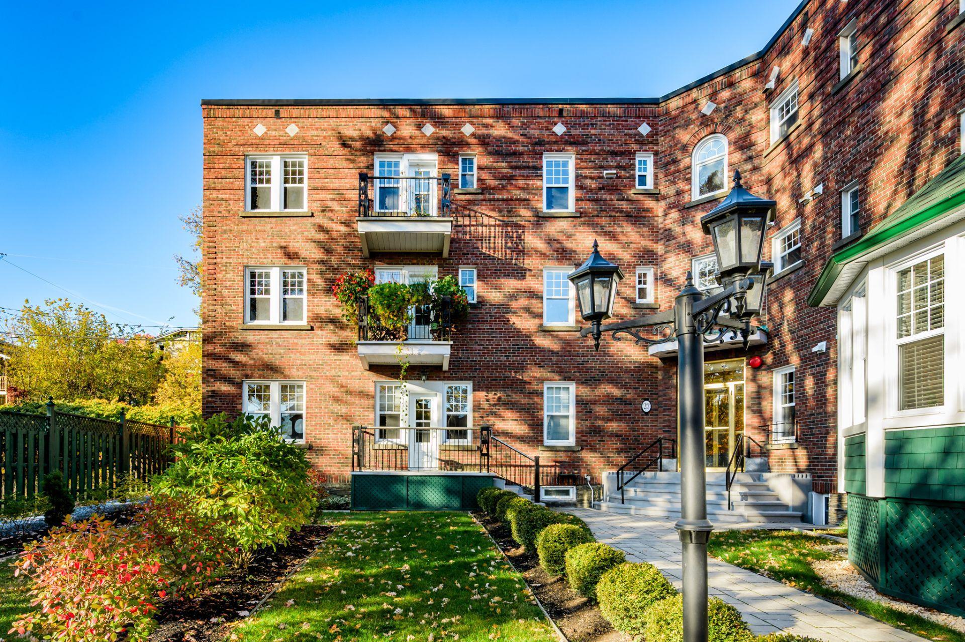 









23Z

 - 27Z


Rue Gordon

,
Sherbrooke (Les Nations),




QC
J1H4Y4

