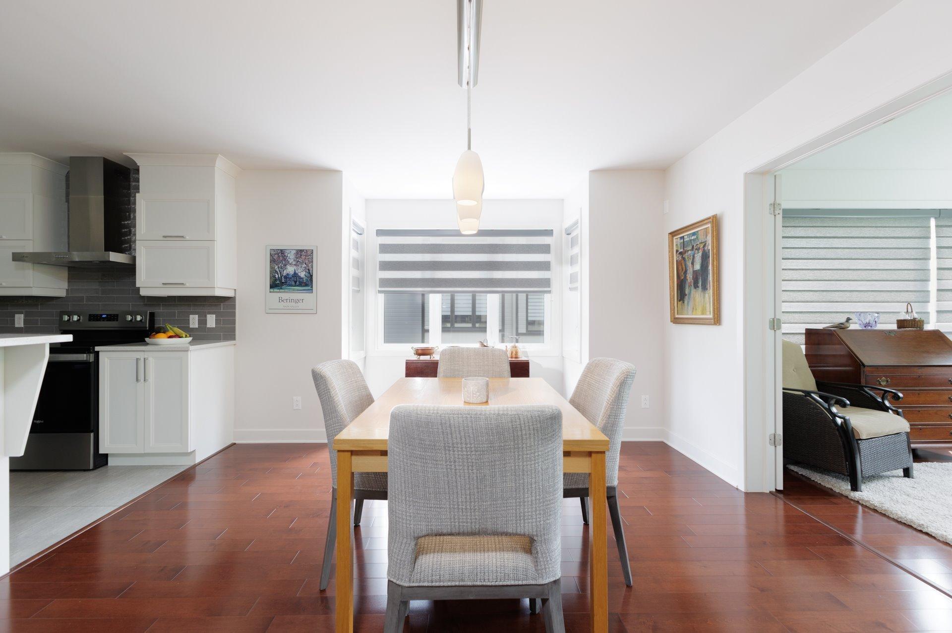 









168


Rue du Pinacle

,
Notre-Dame-de-l'Île-Perrot,




QC
J7W3E5

