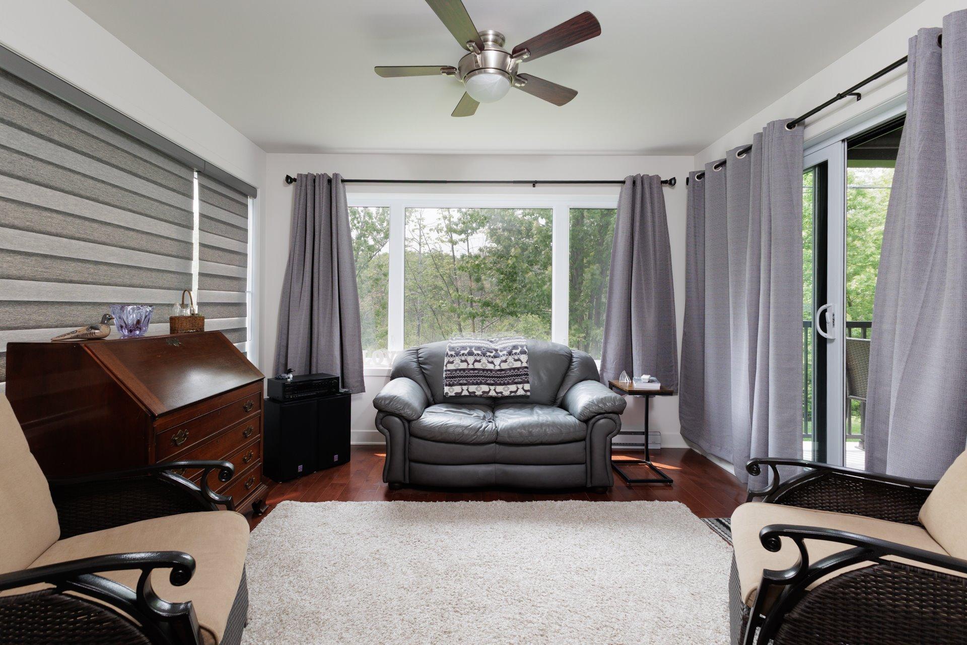 









168


Rue du Pinacle

,
Notre-Dame-de-l'Île-Perrot,




QC
J7W3E5

