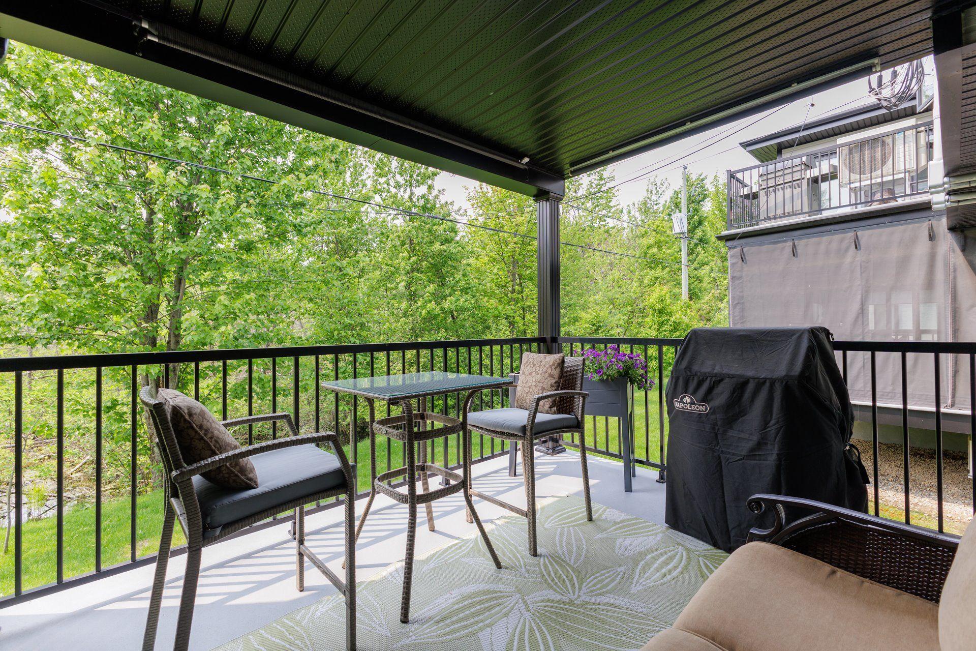 









168


Rue du Pinacle

,
Notre-Dame-de-l'Île-Perrot,




QC
J7W3E5

