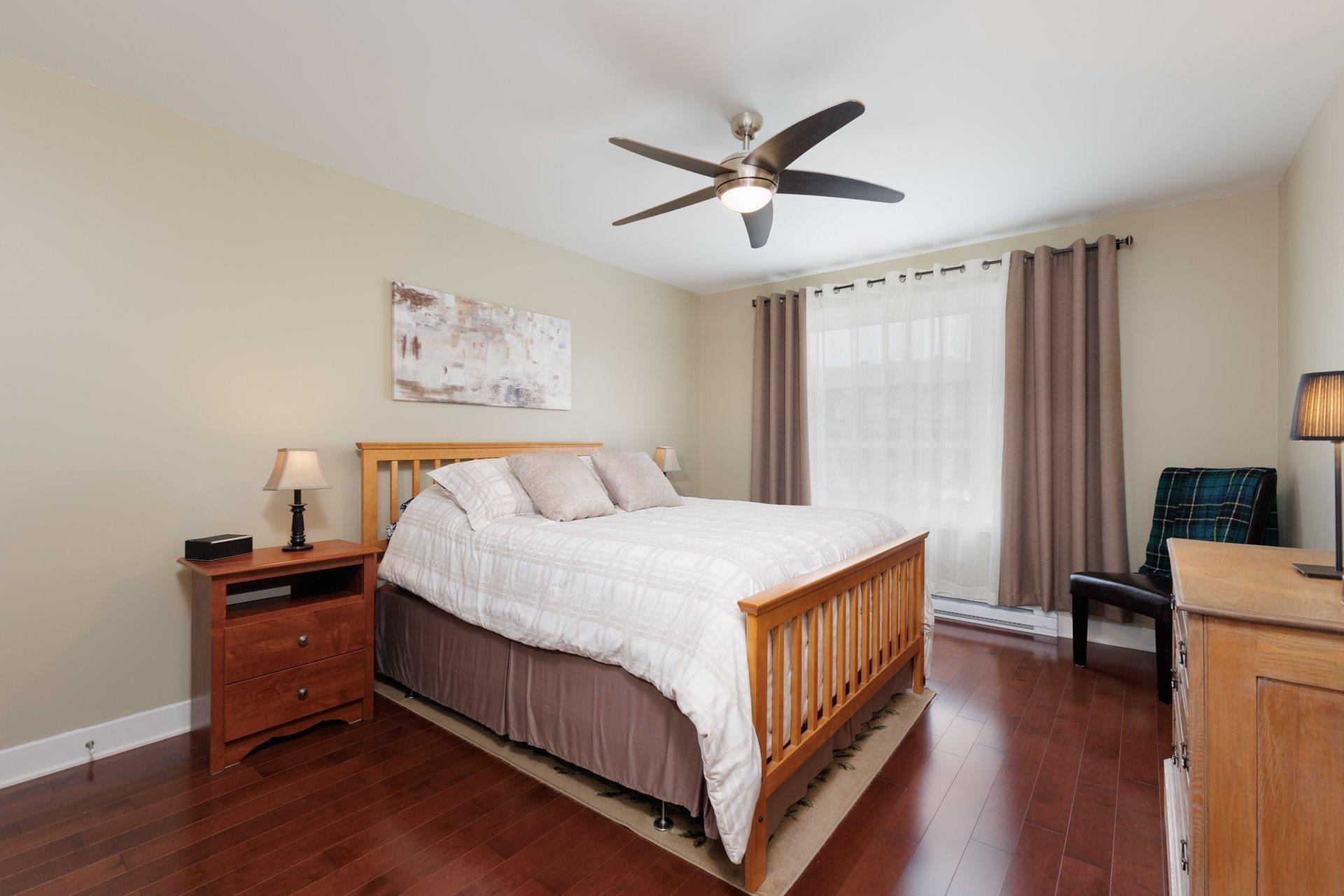









168


Rue du Pinacle

,
Notre-Dame-de-l'Île-Perrot,




QC
J7W3E5

