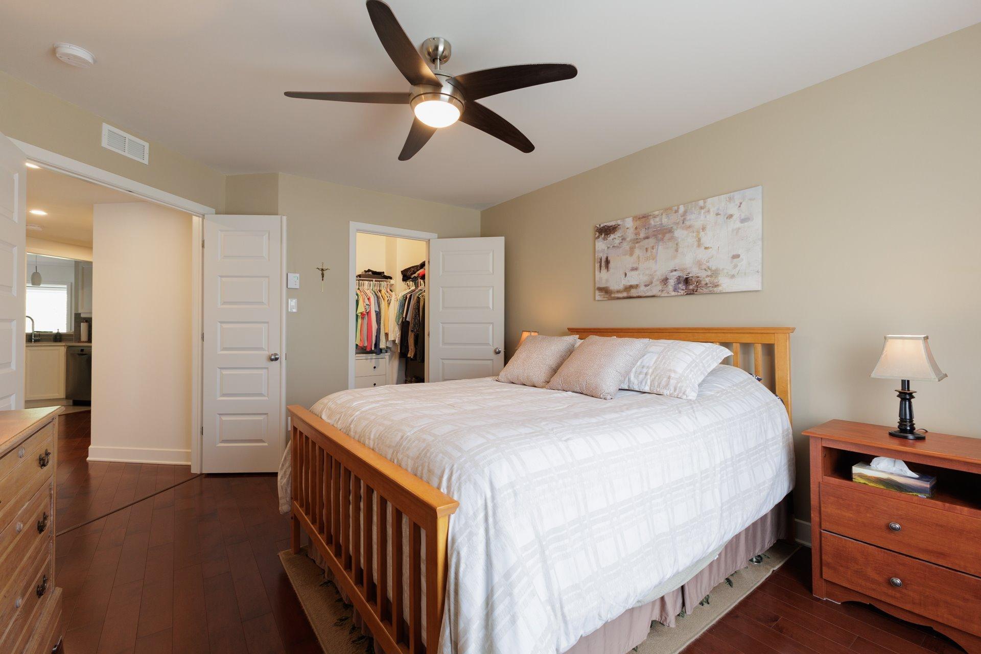 









168


Rue du Pinacle

,
Notre-Dame-de-l'Île-Perrot,




QC
J7W3E5

