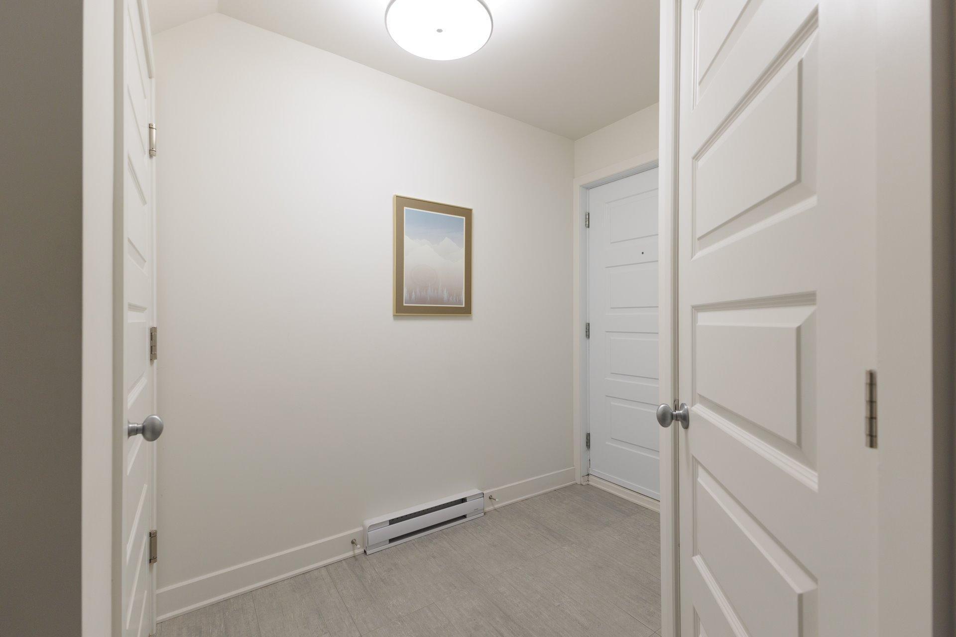 









168


Rue du Pinacle

,
Notre-Dame-de-l'Île-Perrot,




QC
J7W3E5

