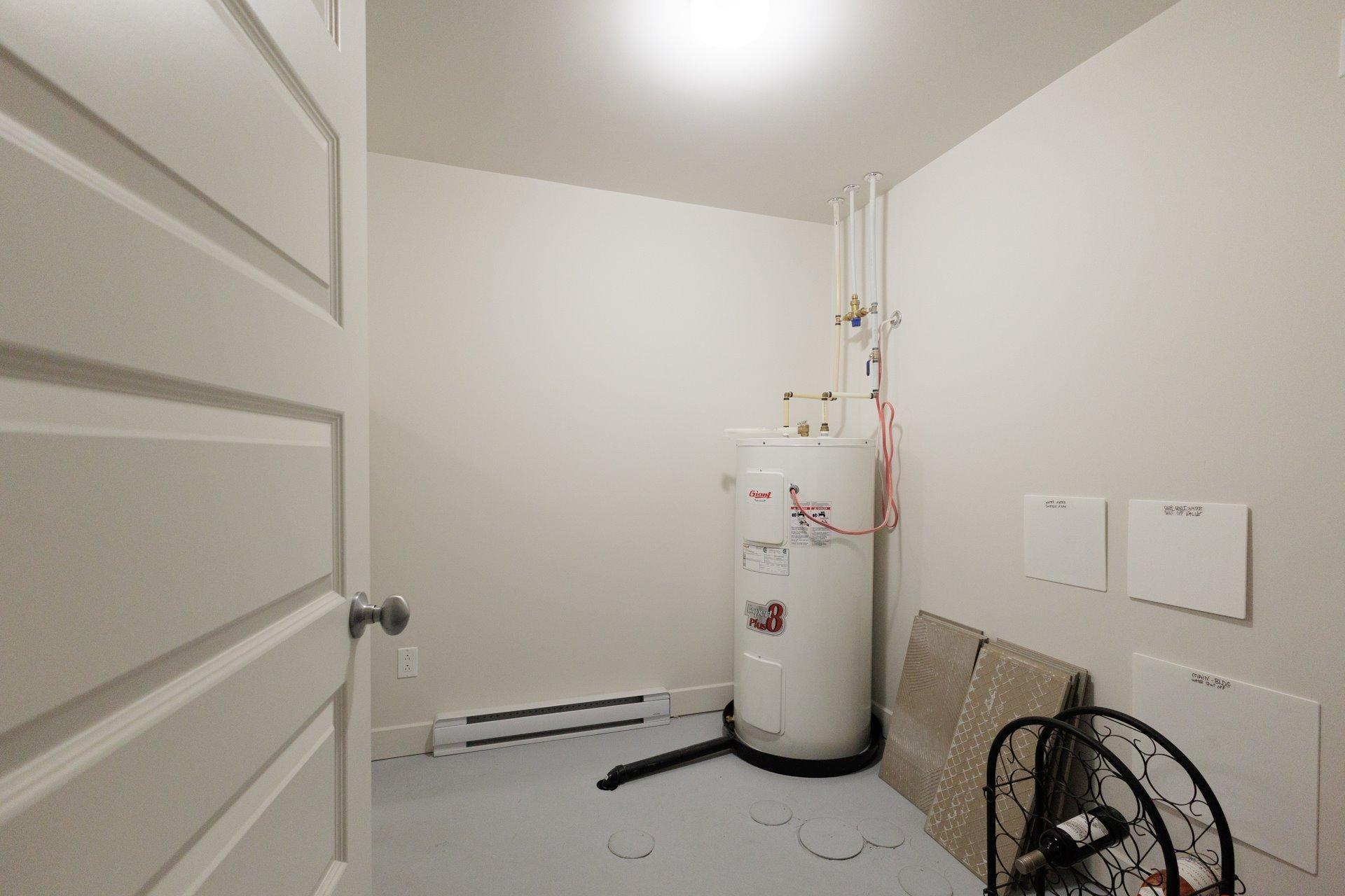 









168


Rue du Pinacle

,
Notre-Dame-de-l'Île-Perrot,




QC
J7W3E5

