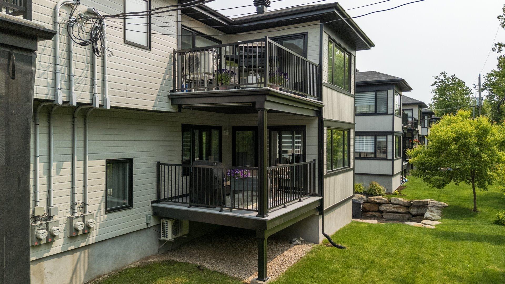 









168


Rue du Pinacle

,
Notre-Dame-de-l'Île-Perrot,




QC
J7W3E5

