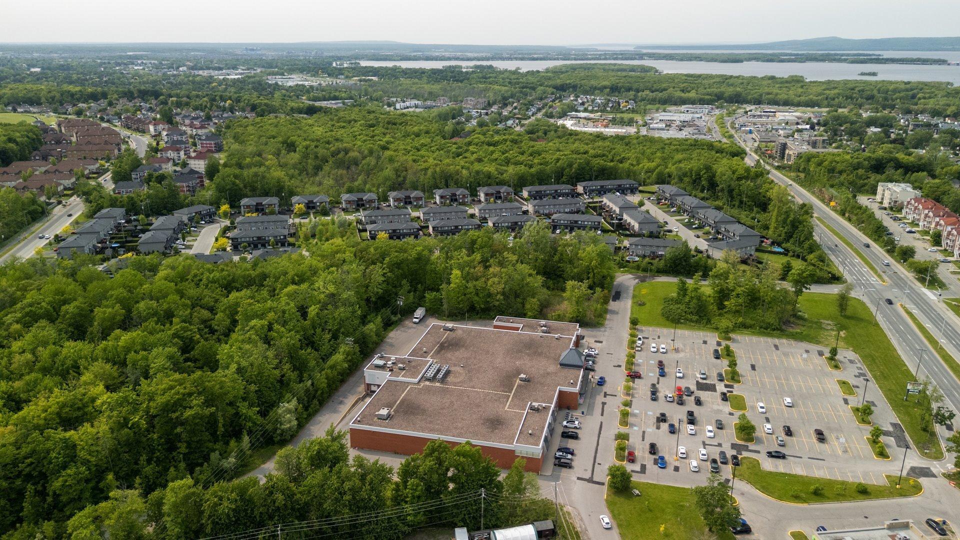 









168


Rue du Pinacle

,
Notre-Dame-de-l'Île-Perrot,




QC
J7W3E5


