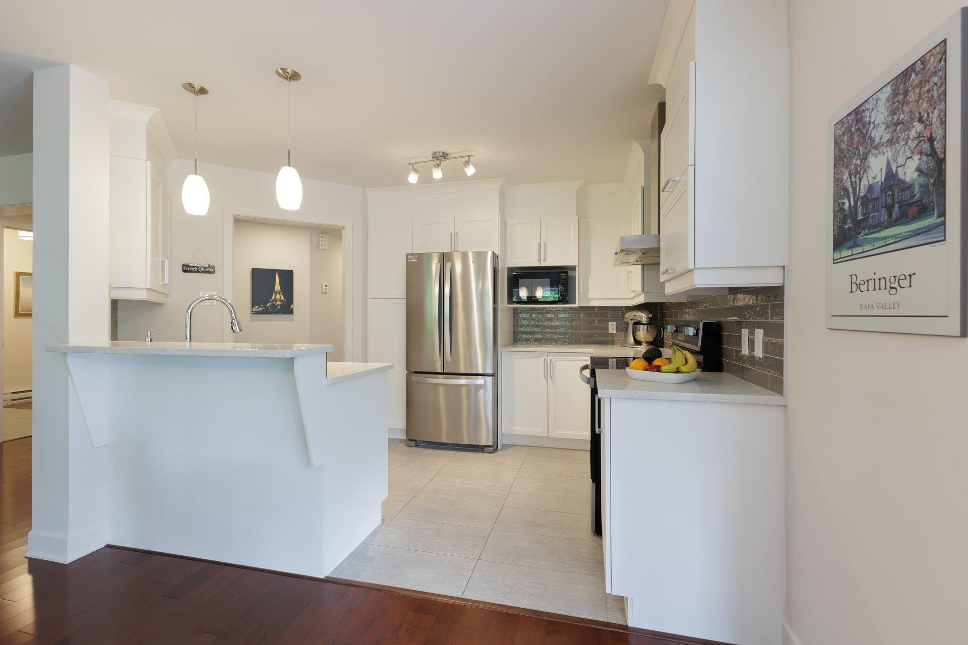 









168


Rue du Pinacle

,
Notre-Dame-de-l'Île-Perrot,




QC
J7W3E5

