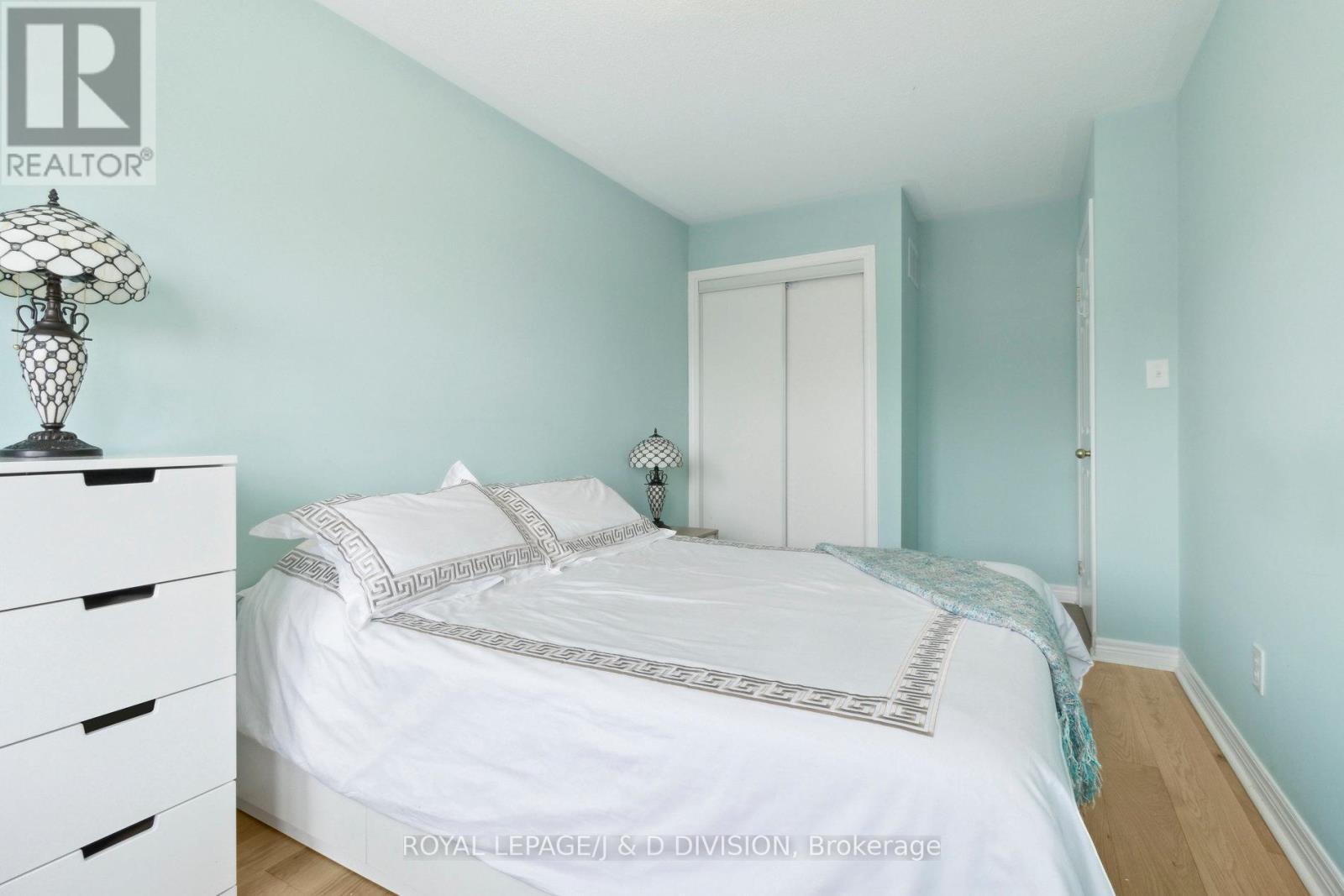 












187 TOM TAYLOR CRESCENT

,
Newmarket,




Ontario
L3X3E9

