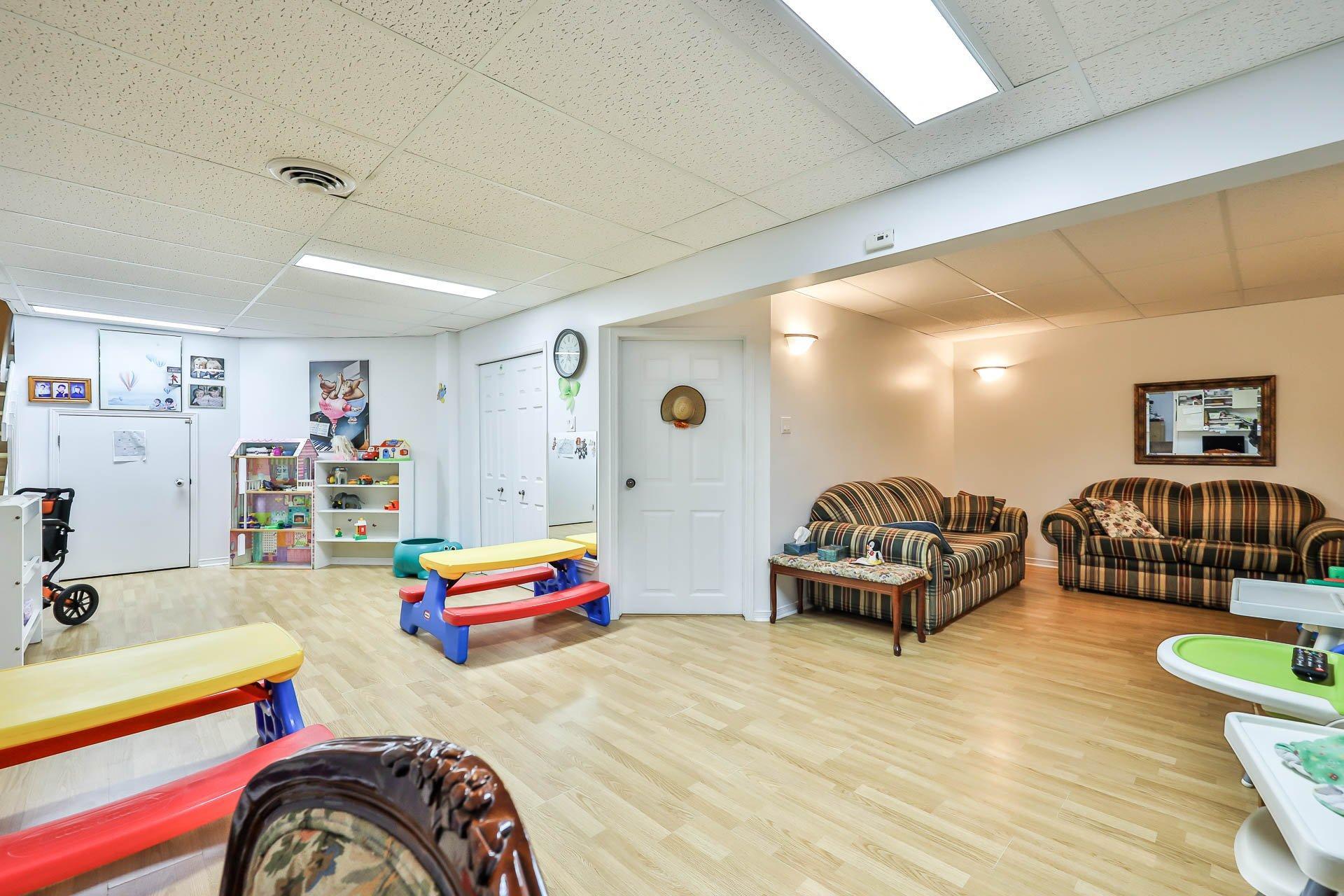 









712


Rue Brisebois

,
Gatineau (Buckingham),




QC
J8L3Y5

