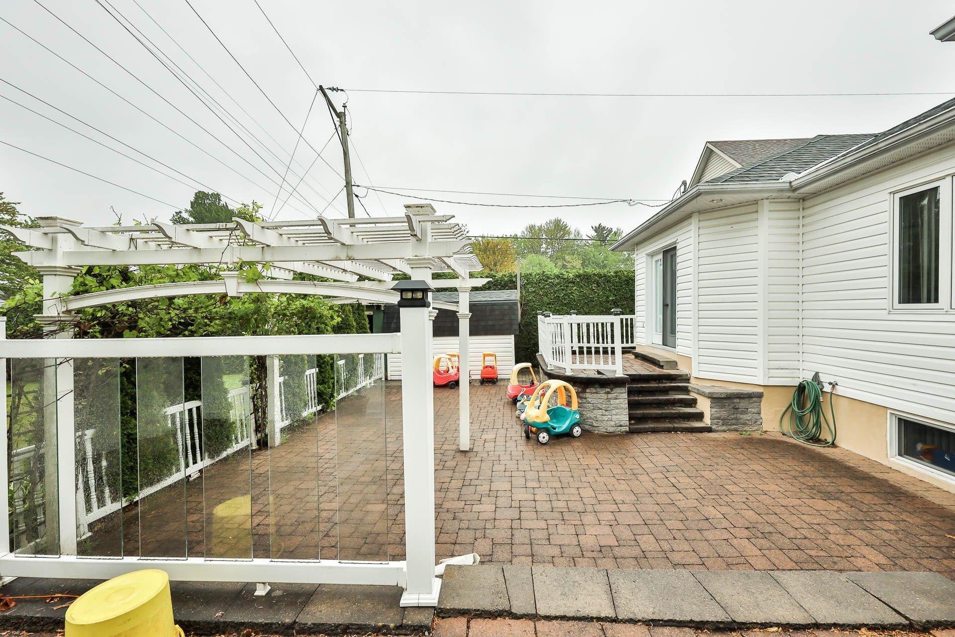 









712


Rue Brisebois

,
Gatineau (Buckingham),




QC
J8L3Y5

