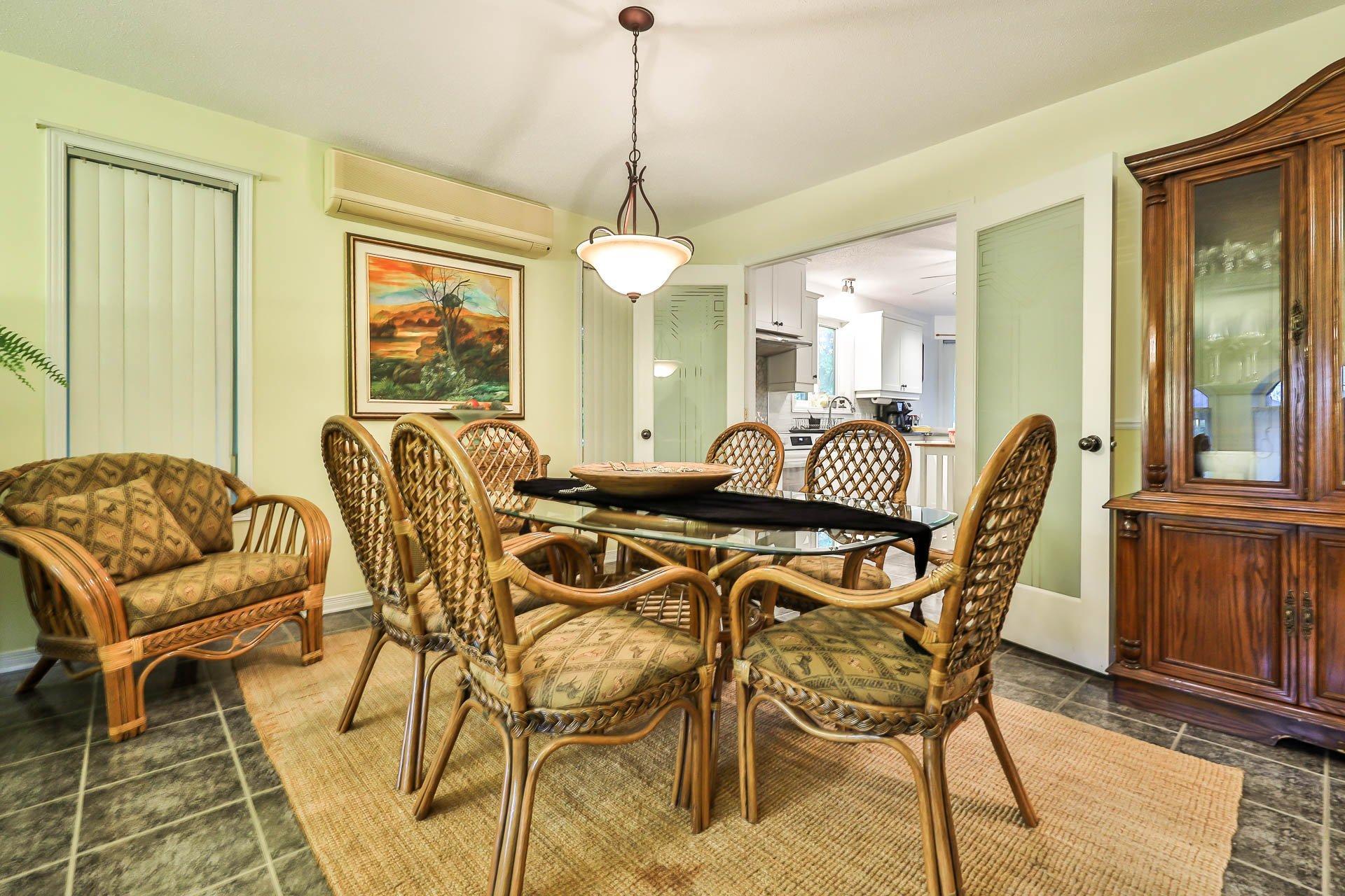 









712


Rue Brisebois

,
Gatineau (Buckingham),




QC
J8L3Y5

