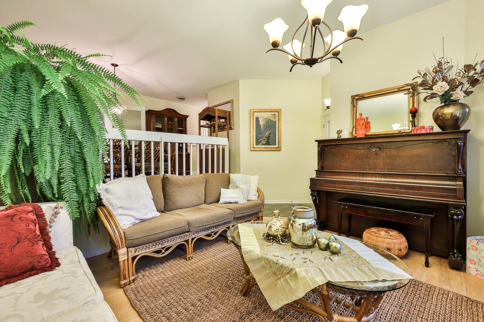 









712


Rue Brisebois

,
Gatineau (Buckingham),




QC
J8L3Y5

