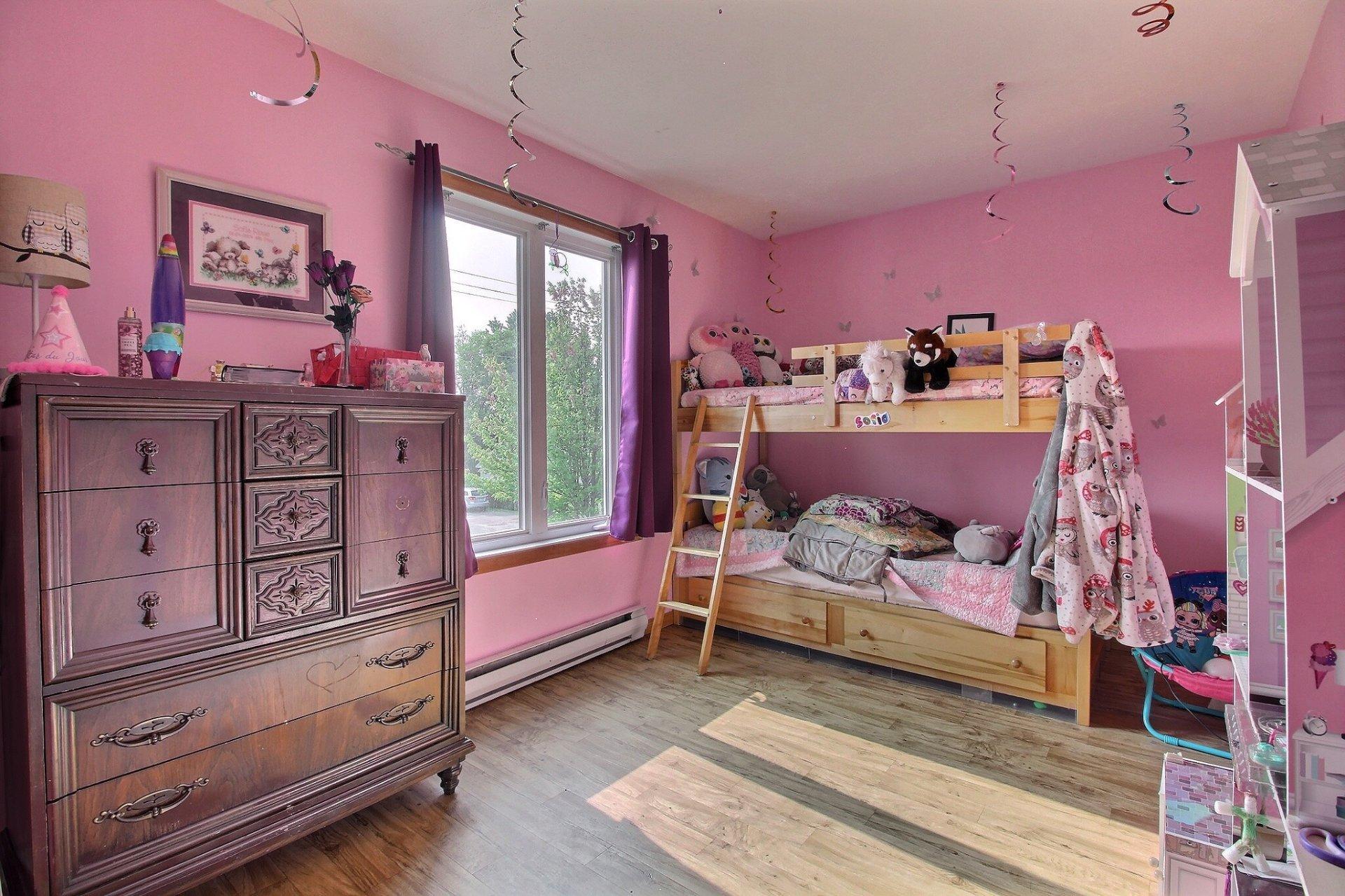 









188


Ch. du Ruisseau-Rouge

,
Magog,




QC
J1X5J6

