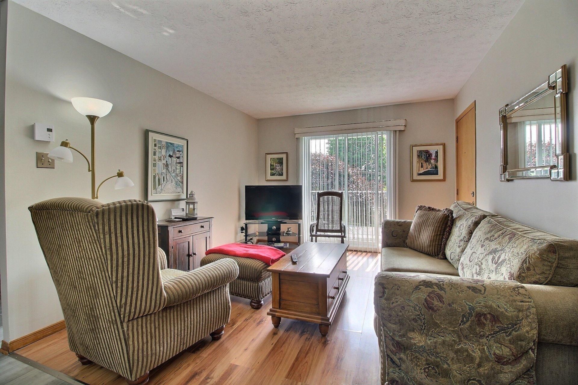 









188


Ch. du Ruisseau-Rouge

,
Magog,




QC
J1X5J6

