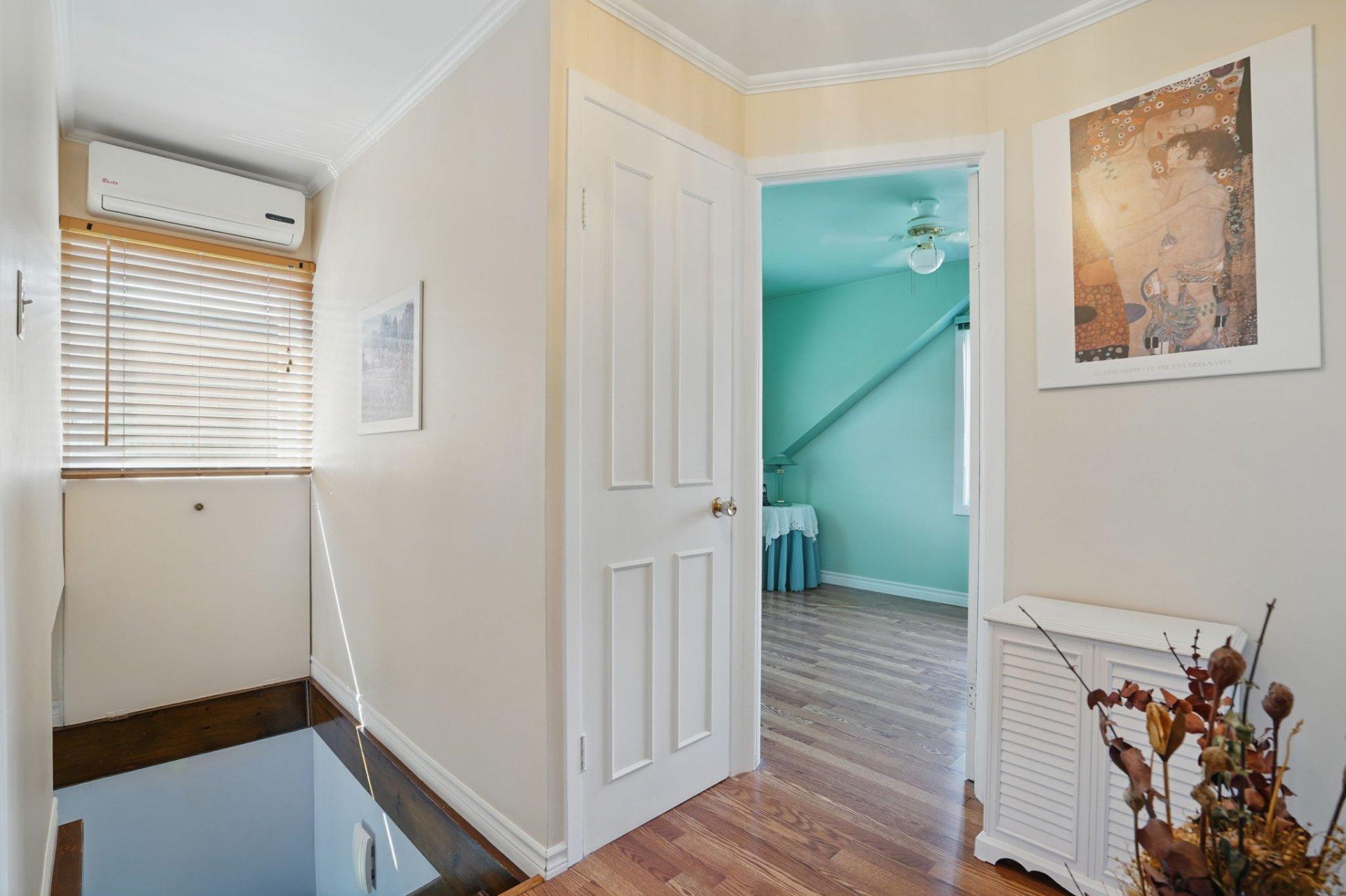 









11383


Av. de Bruxelles

,
Montréal (Montréal-Nord),




QC
H1H4S3

