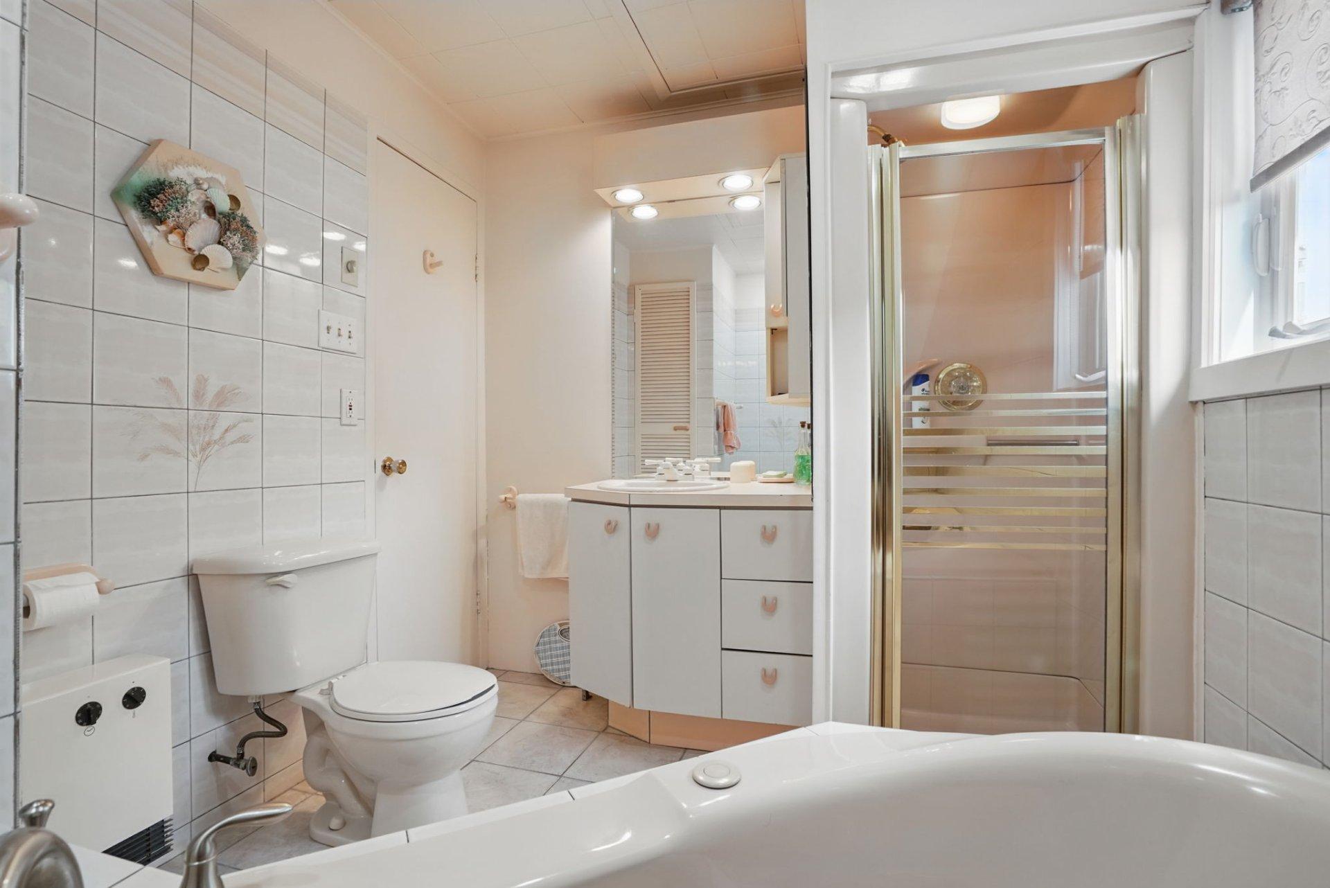 









11383


Av. de Bruxelles

,
Montréal (Montréal-Nord),




QC
H1H4S3

