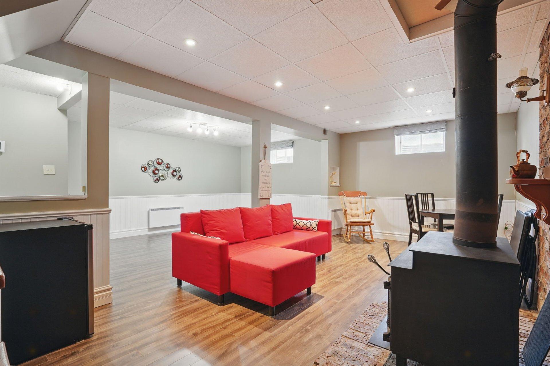 









11383


Av. de Bruxelles

,
Montréal (Montréal-Nord),




QC
H1H4S3

