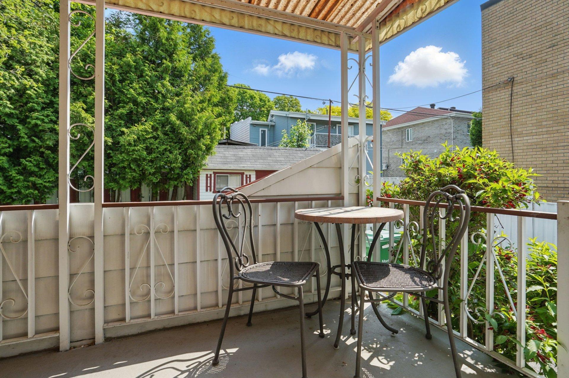 









11383


Av. de Bruxelles

,
Montréal (Montréal-Nord),




QC
H1H4S3

