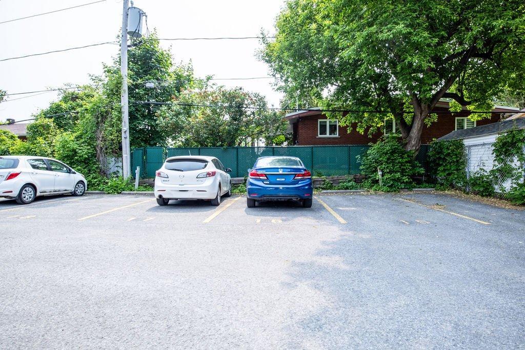 









4330


Rue de la Seine

, 102,
Laval (Chomedey),




QC
H7W2S3

