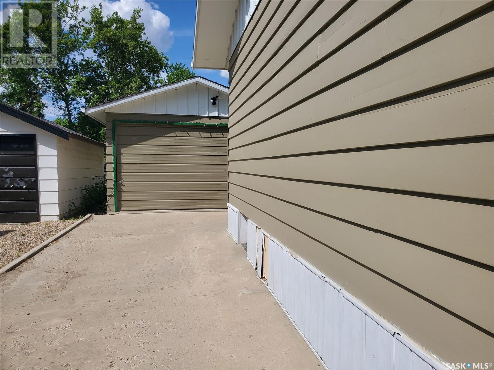 












327 Wallace STREET

,
Kamsack,




Saskatchewan
S0A1S0

