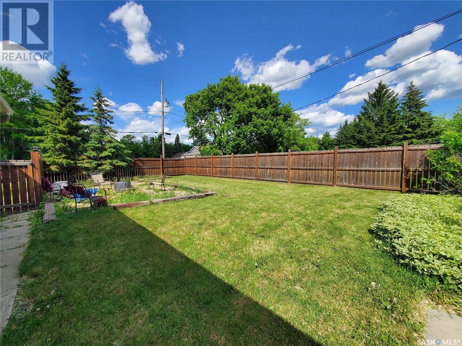 












327 Wallace STREET

,
Kamsack,




Saskatchewan
S0A1S0

