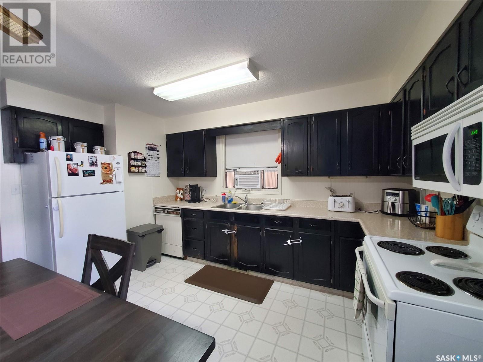 












327 Wallace STREET

,
Kamsack,




Saskatchewan
S0A1S0

