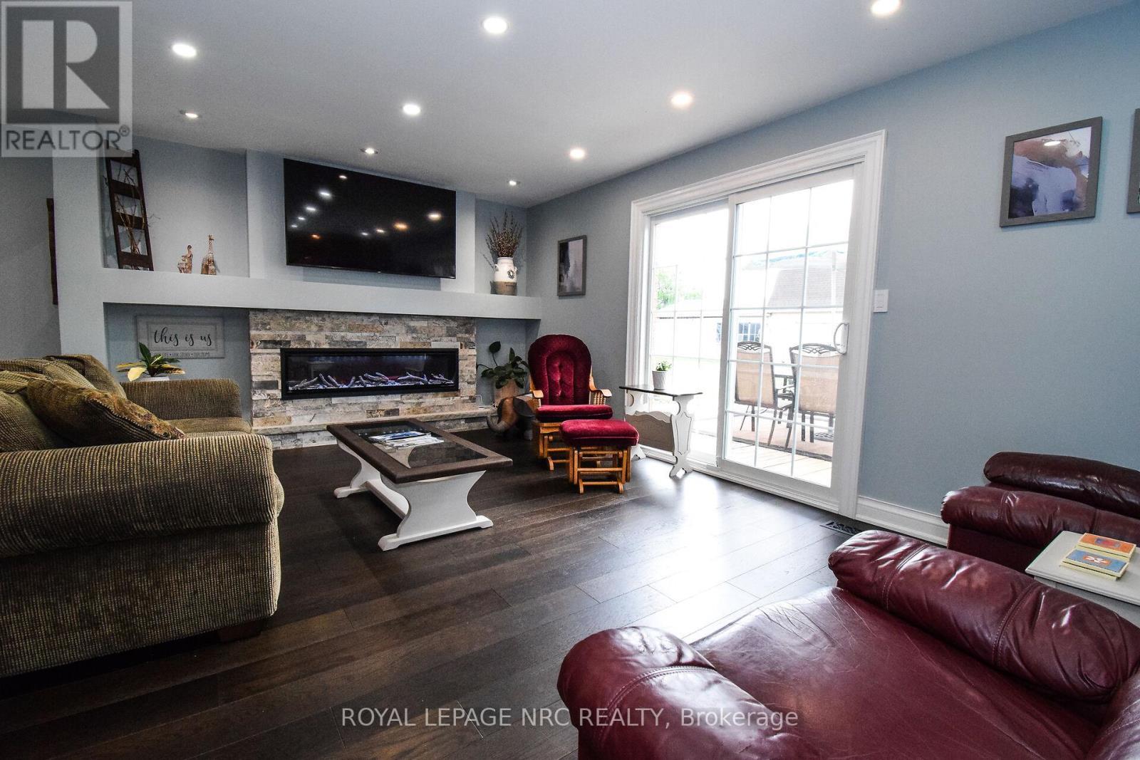 












155 EAST WEST LINE ROAD

,
Niagara-on-the-Lake (Lakeshore),




Ontario
L0S1J0

