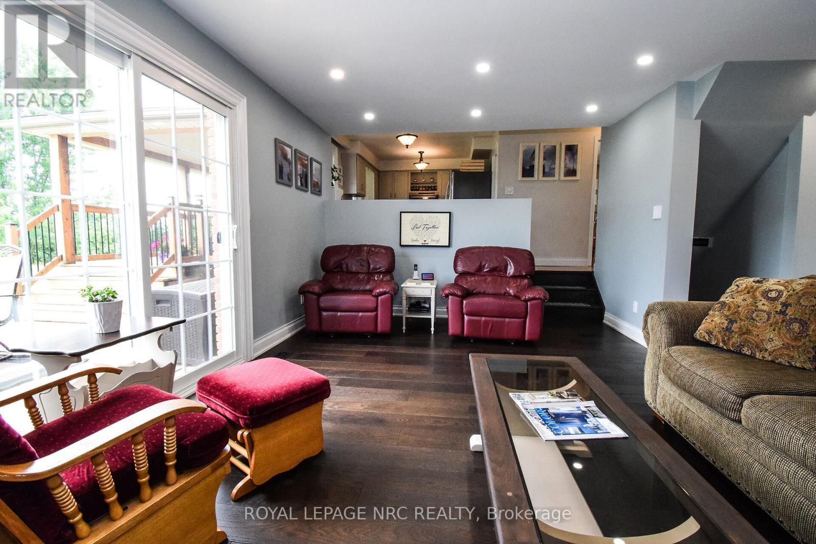 












155 EAST WEST LINE ROAD

,
Niagara-on-the-Lake (Lakeshore),




Ontario
L0S1J0

