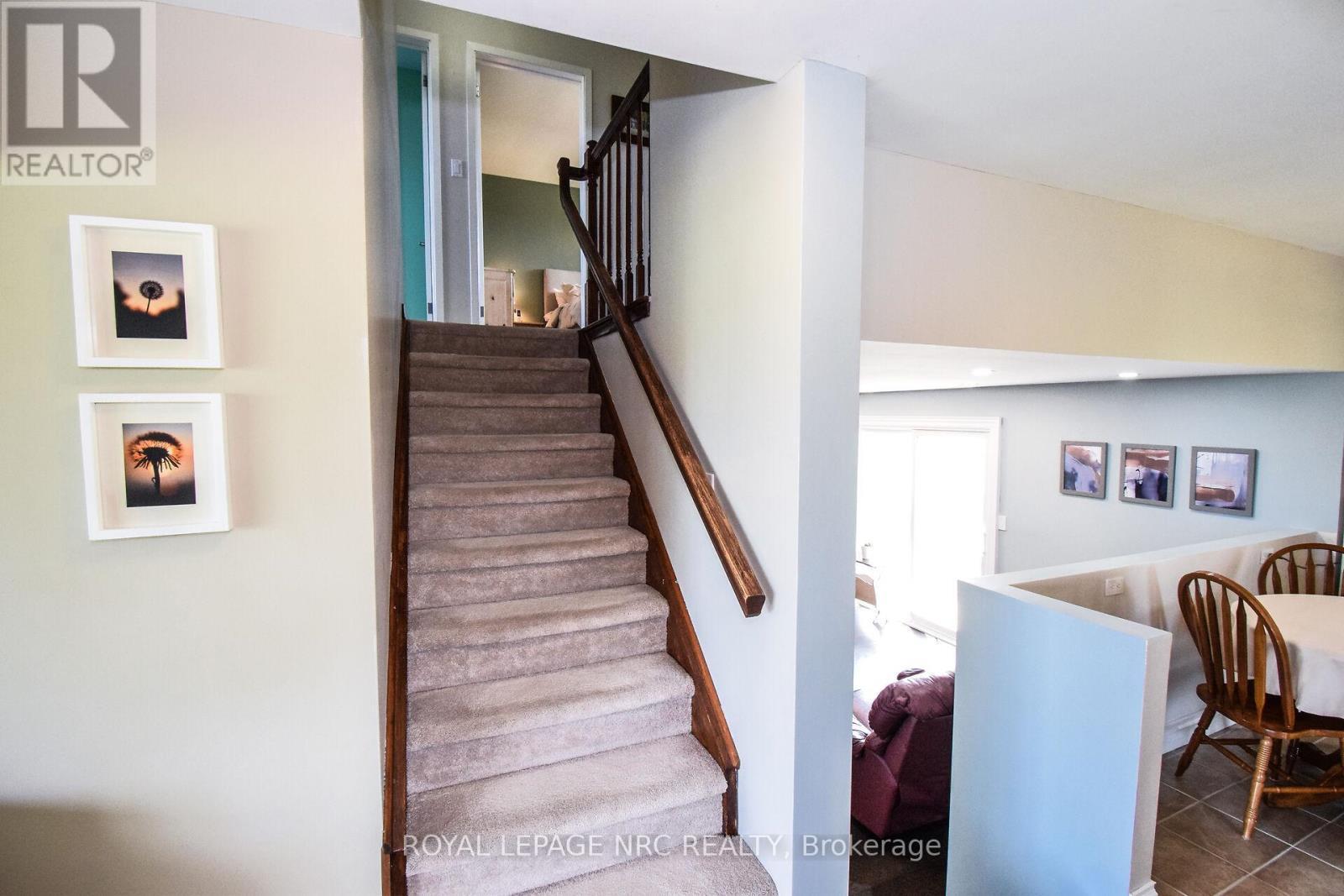 












155 EAST WEST LINE ROAD

,
Niagara-on-the-Lake (Lakeshore),




Ontario
L0S1J0

