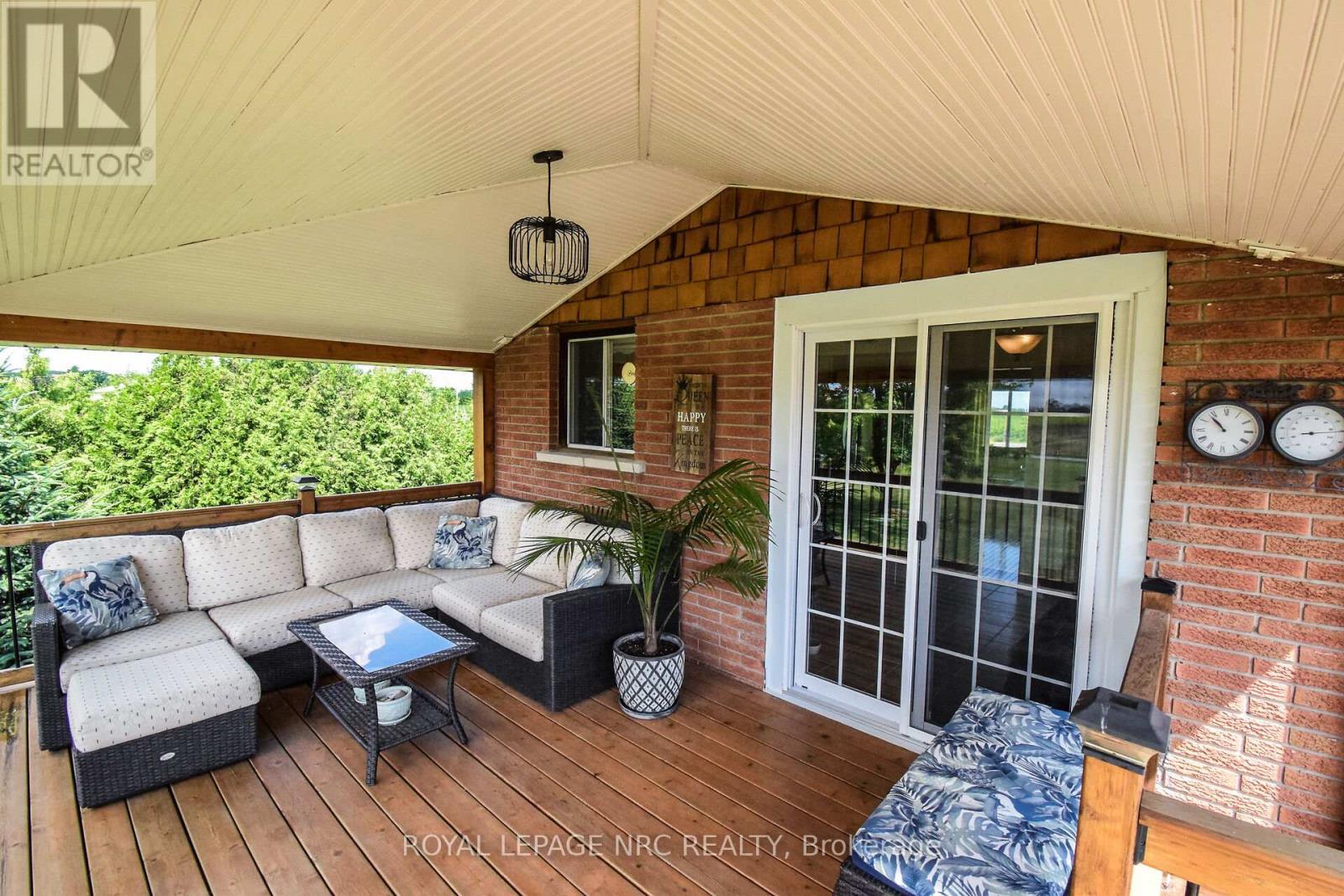 












155 EAST WEST LINE ROAD

,
Niagara-on-the-Lake (Lakeshore),




Ontario
L0S1J0

