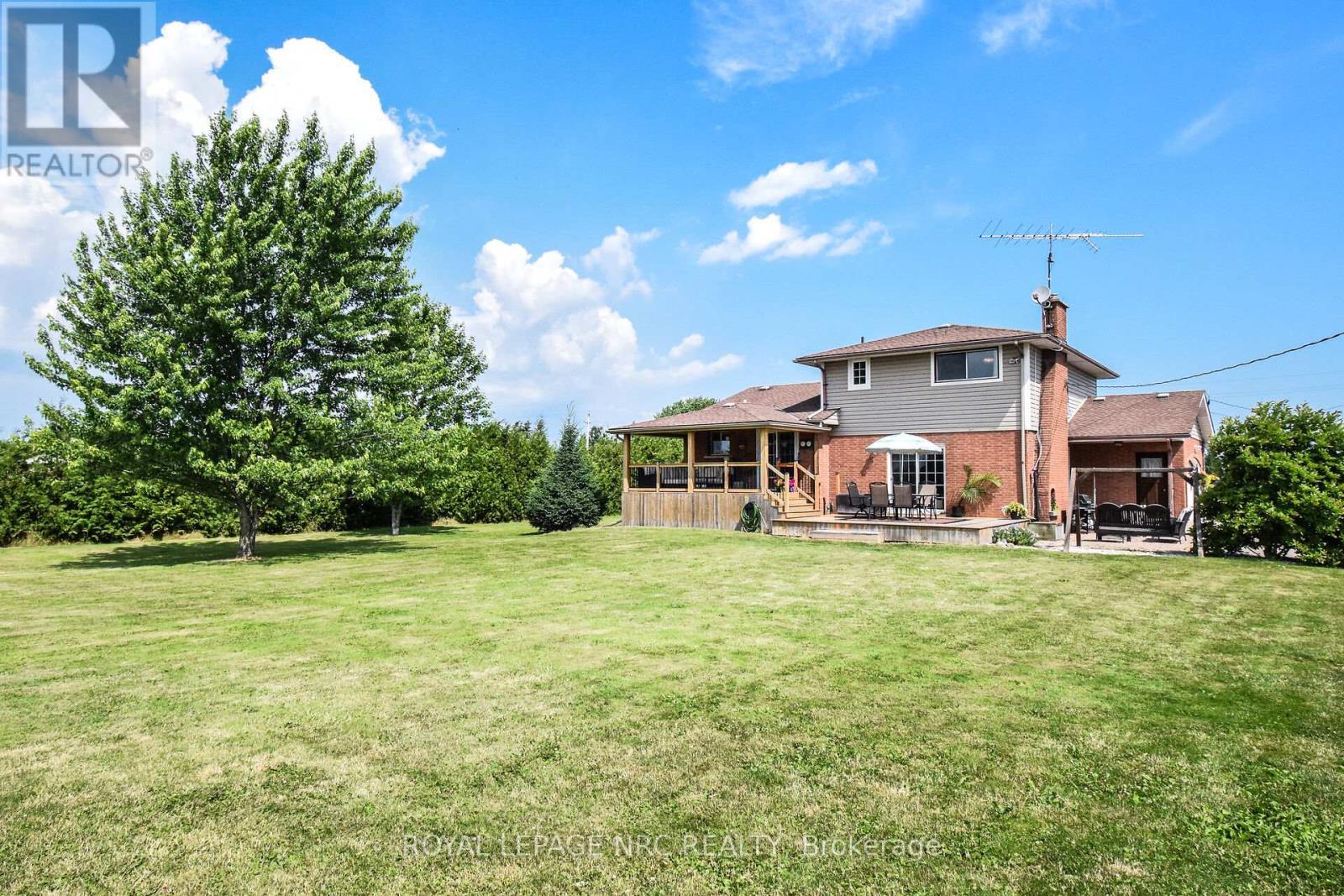 












155 EAST WEST LINE ROAD

,
Niagara-on-the-Lake (Lakeshore),




Ontario
L0S1J0

