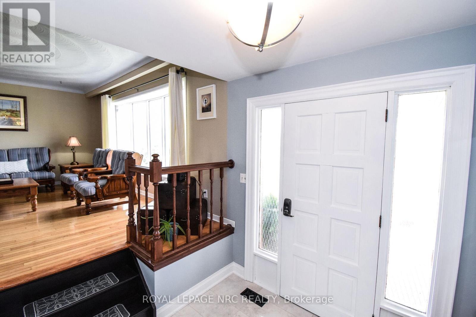 












155 EAST WEST LINE ROAD

,
Niagara-on-the-Lake (Lakeshore),




Ontario
L0S1J0

