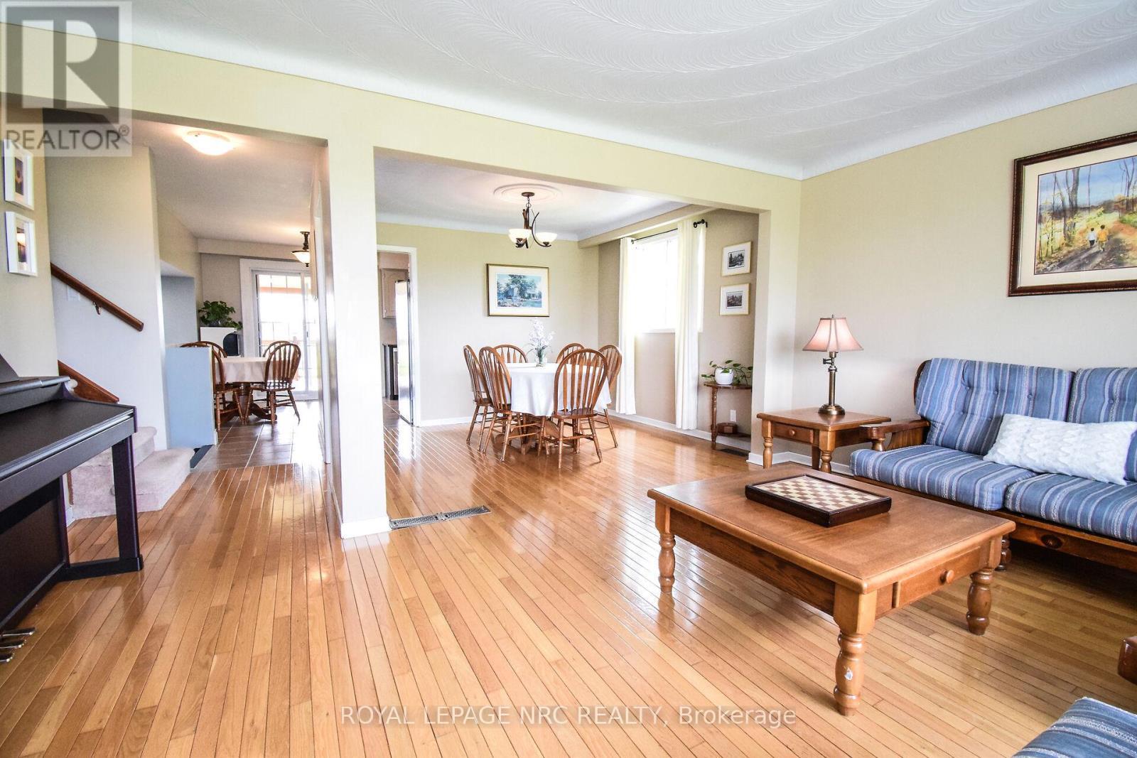












155 EAST WEST LINE ROAD

,
Niagara-on-the-Lake (Lakeshore),




Ontario
L0S1J0

