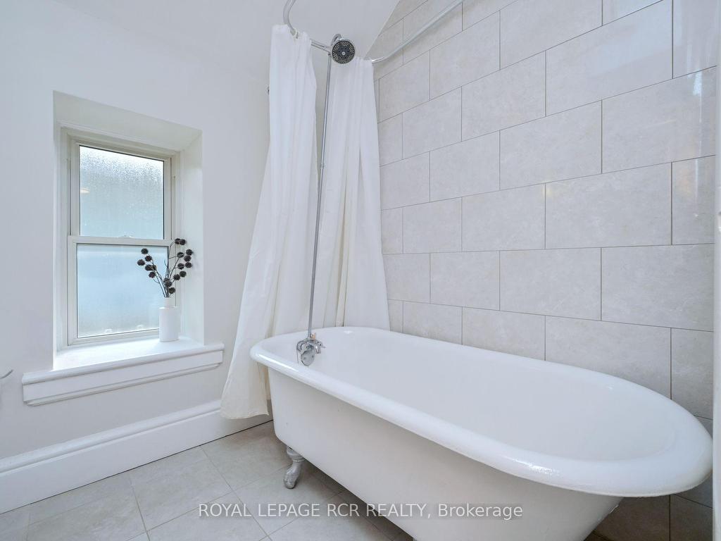 









12


Third

Avenue,
Orangeville,




ON
L9W 1G9

