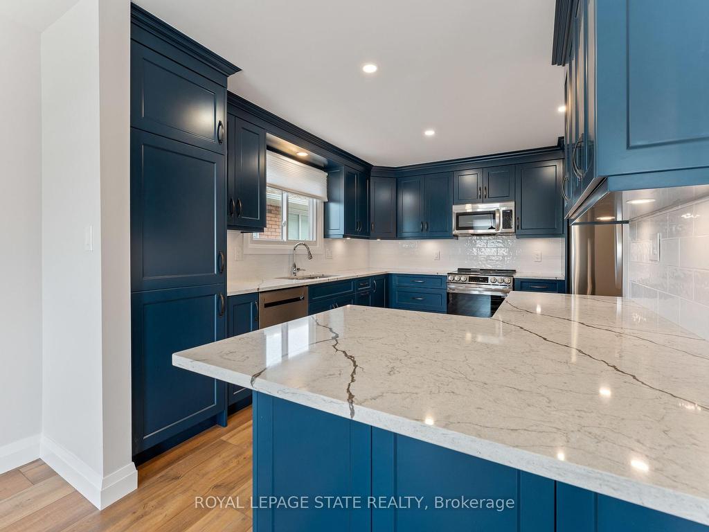 









144


Ravenbury

Drive, Upper Level,
Hamilton,




ON
L8W 2B5

