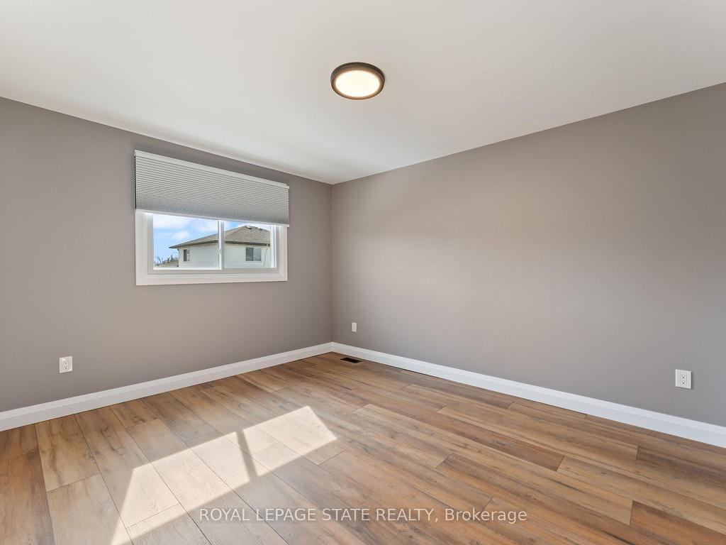 









144


Ravenbury

Drive, Upper Level,
Hamilton,




ON
L8W 2B5

