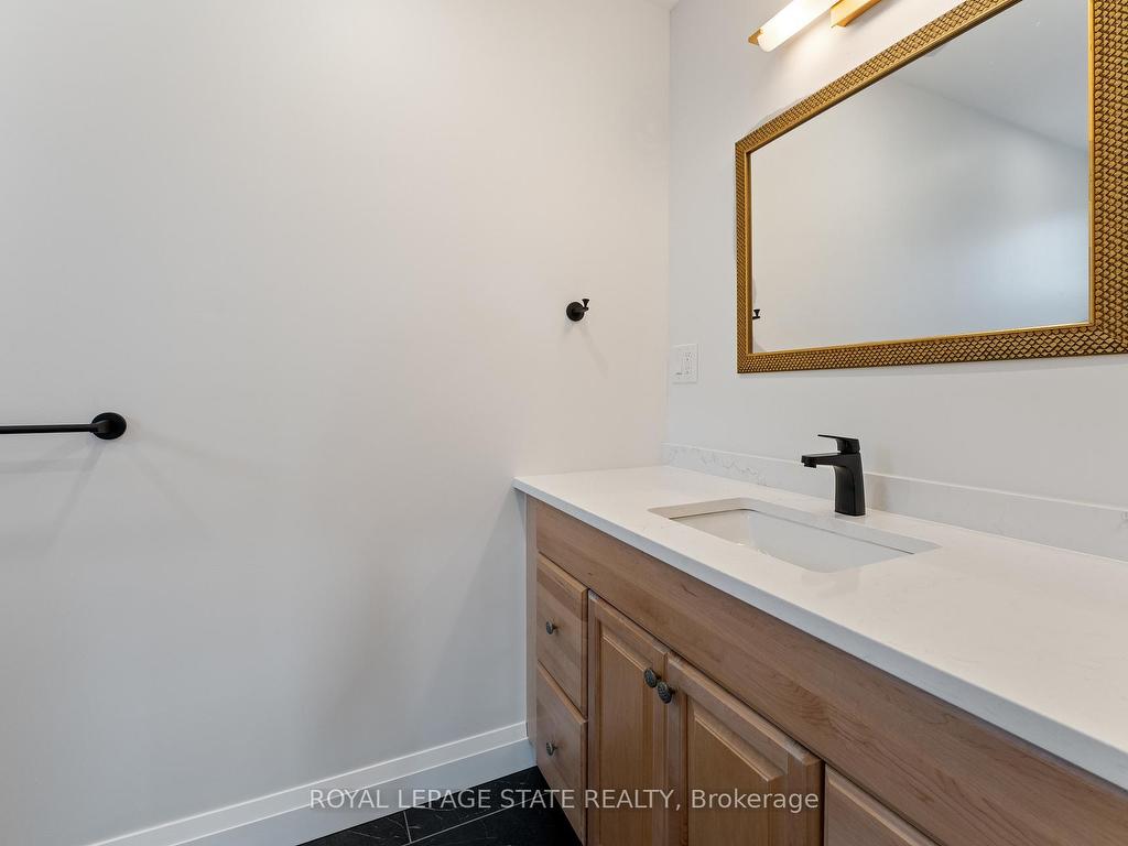 









144


Ravenbury

Drive, Upper Level,
Hamilton,




ON
L8W 2B5


