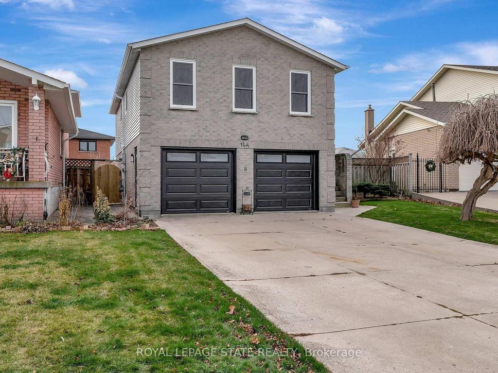 









144


Ravenbury

Drive, Upper Level,
Hamilton,




ON
L8W 2B5

