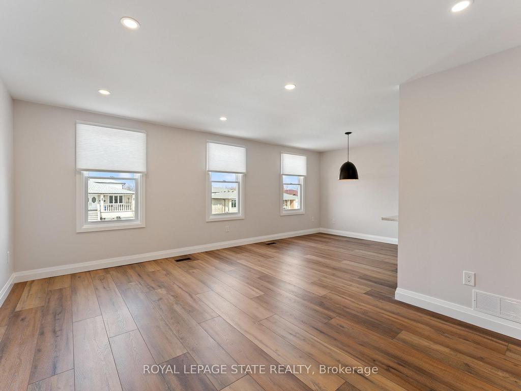









144


Ravenbury

Drive, Upper Level,
Hamilton,




ON
L8W 2B5

