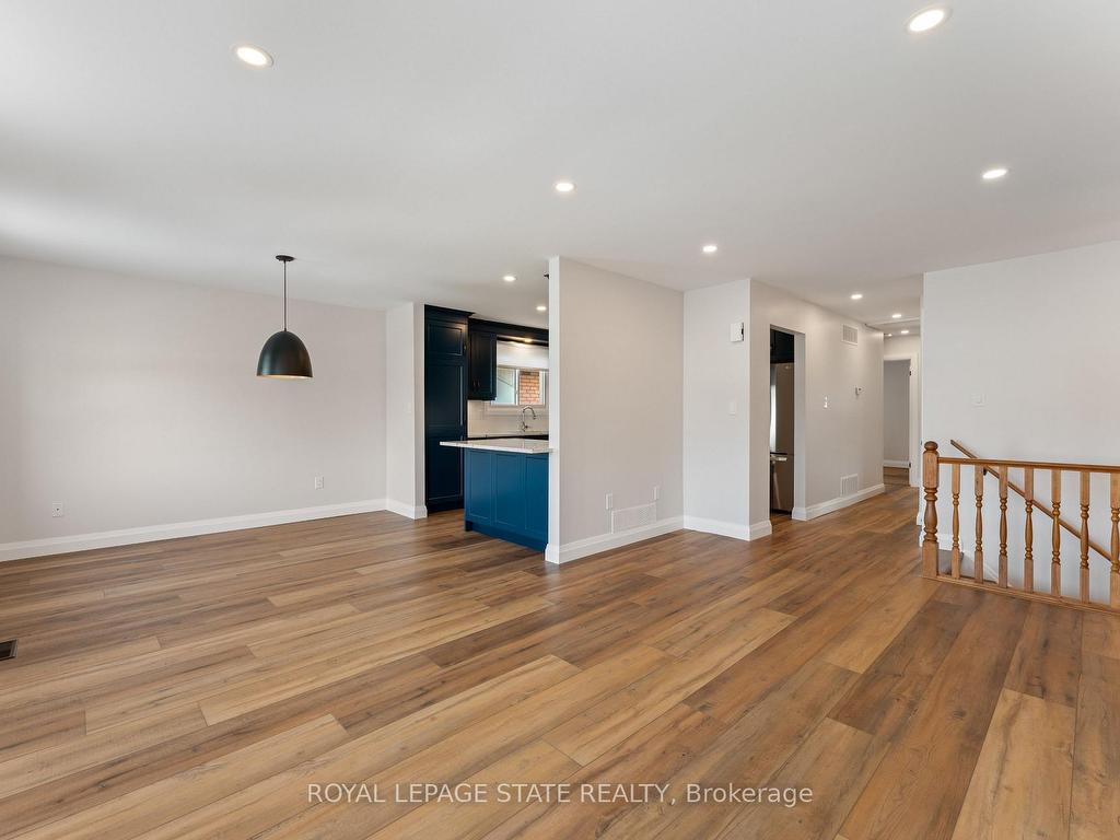 









144


Ravenbury

Drive, Upper Level,
Hamilton,




ON
L8W 2B5

