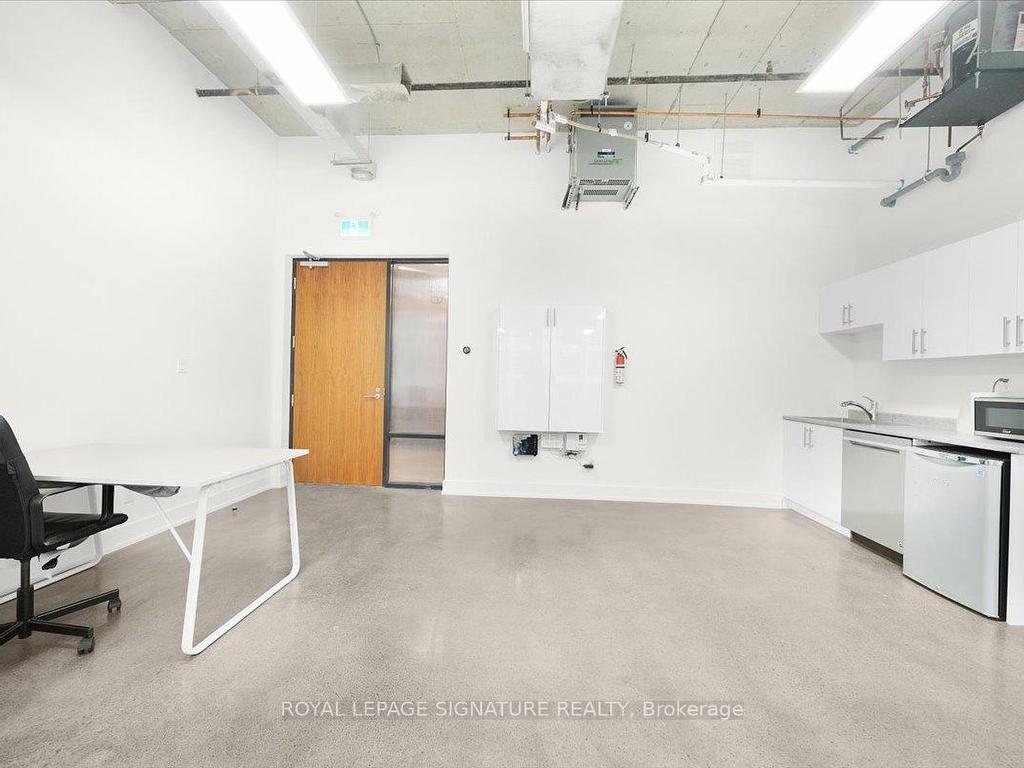 









130


Queens

Quay East, 615,
Toronto,




ON
M5A 0P6

