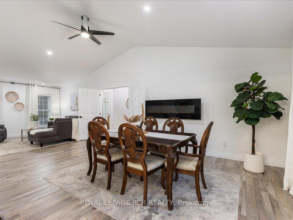 









395


Sandford

Road,
Uxbridge,




ON
L0C 1E0

