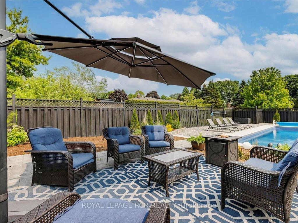 









395


Sandford

Road,
Uxbridge,




ON
L0C 1E0

