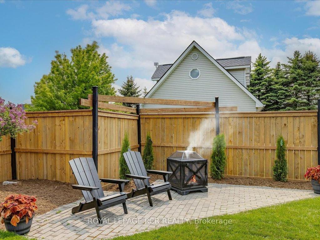









395


Sandford

Road,
Uxbridge,




ON
L0C 1E0

